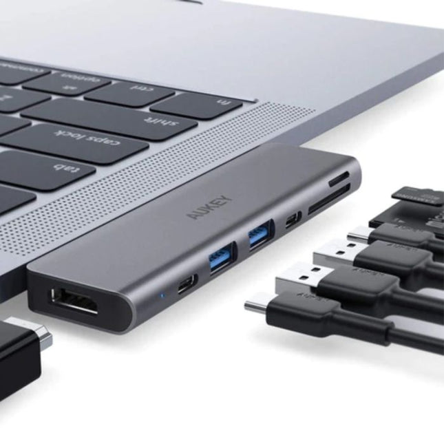 7 in 1 USB C Hub For MacBook Pro with 4K HDMI - GR Phones