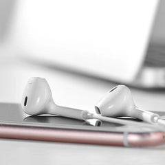 EarPods with Lightning Connector Head Earphones - GR Phones
